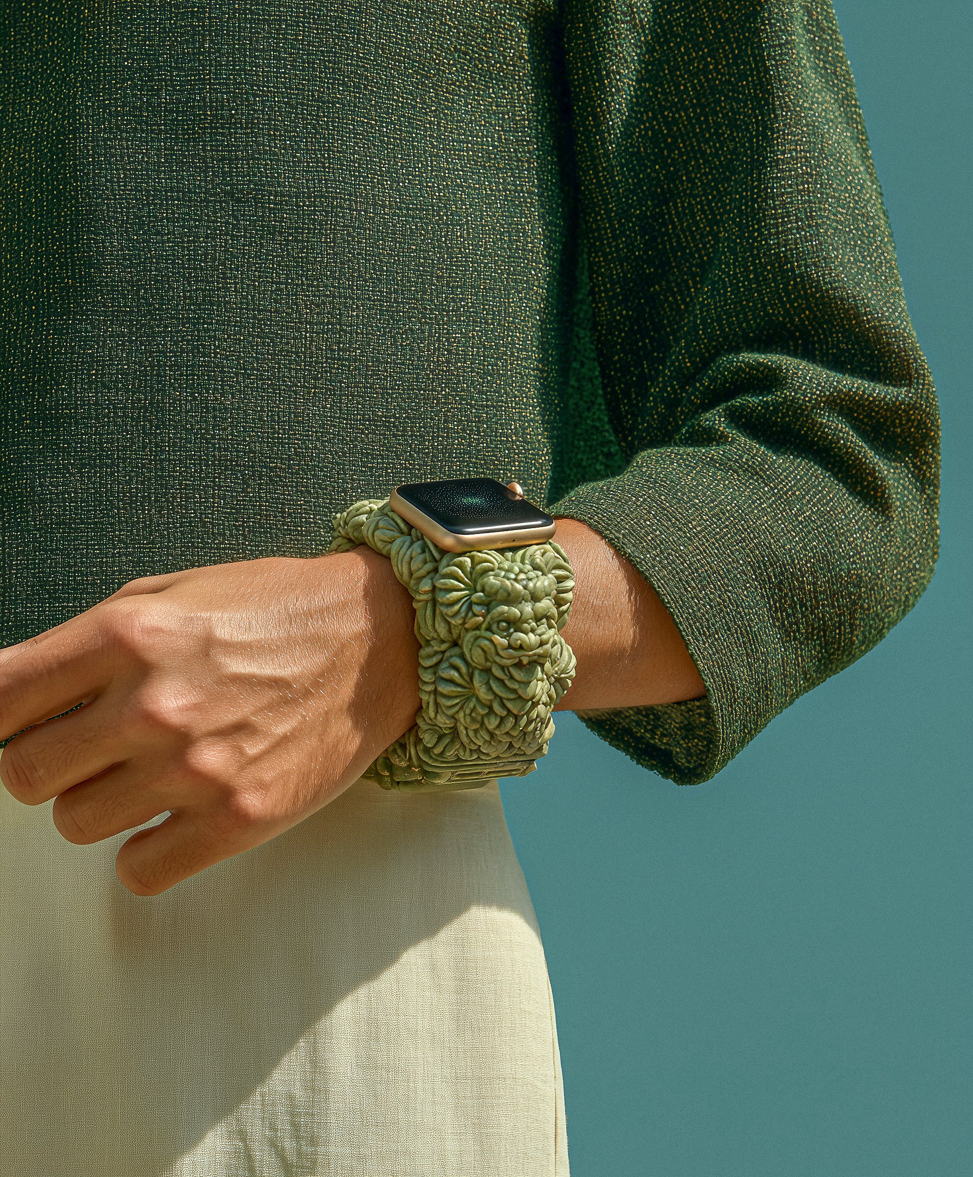 Exploring how top-tier executive search firms and elite networks create a highly concentrated and exclusive market for leadership roles in major corporations