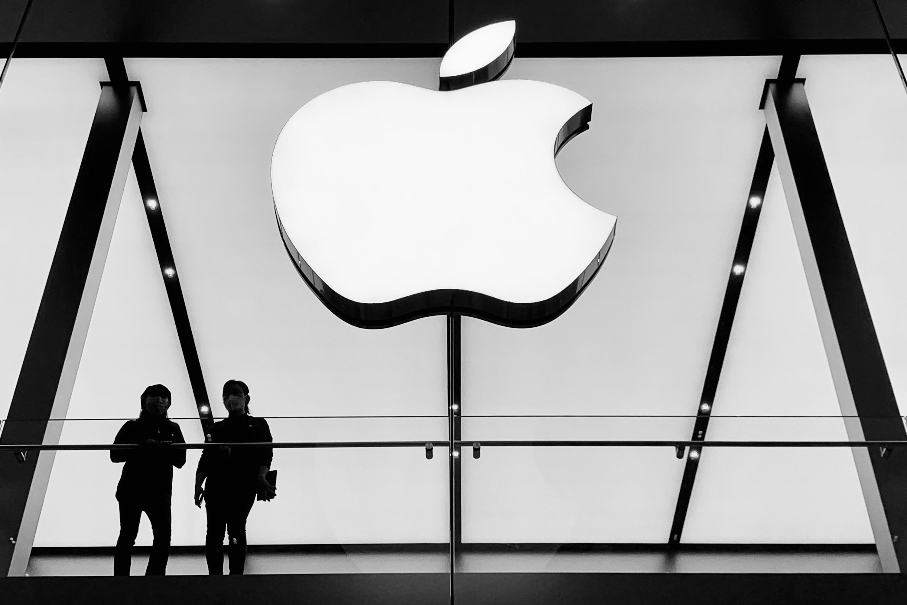 How Apple Builds Customer Loyalty Through Ecosystem Lock-In